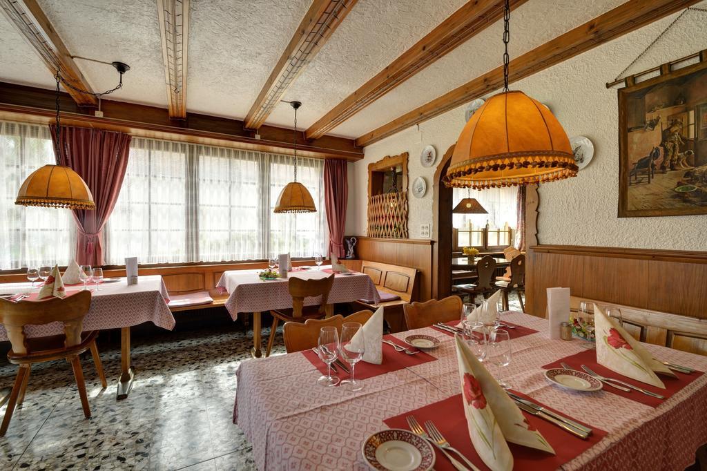 Hotel Du Chasseur Enges Eksteriør billede