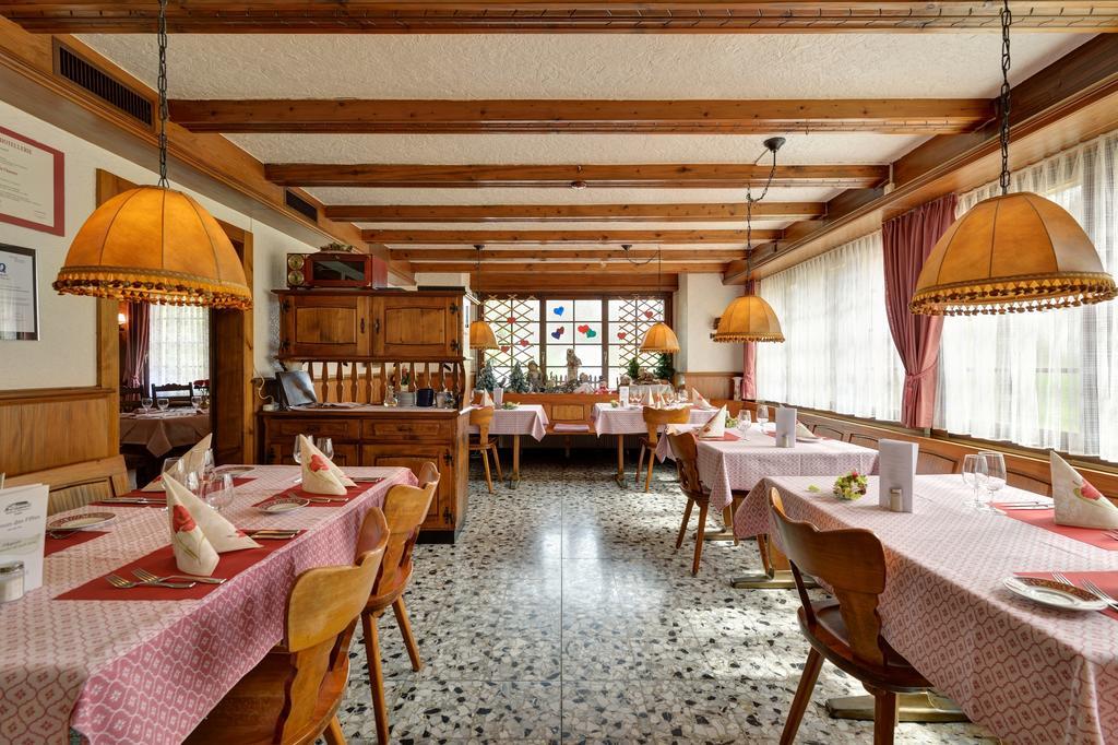 Hotel Du Chasseur Enges Eksteriør billede